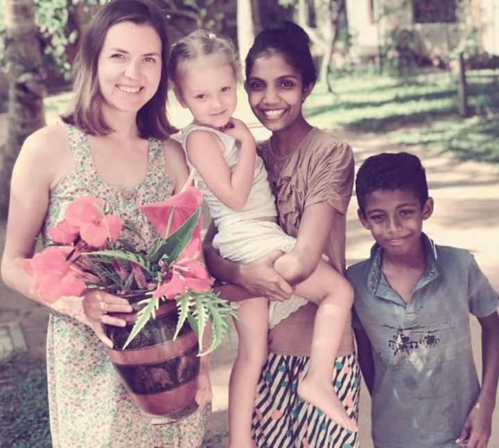 Suriya Homestay Mirissa Esterno foto